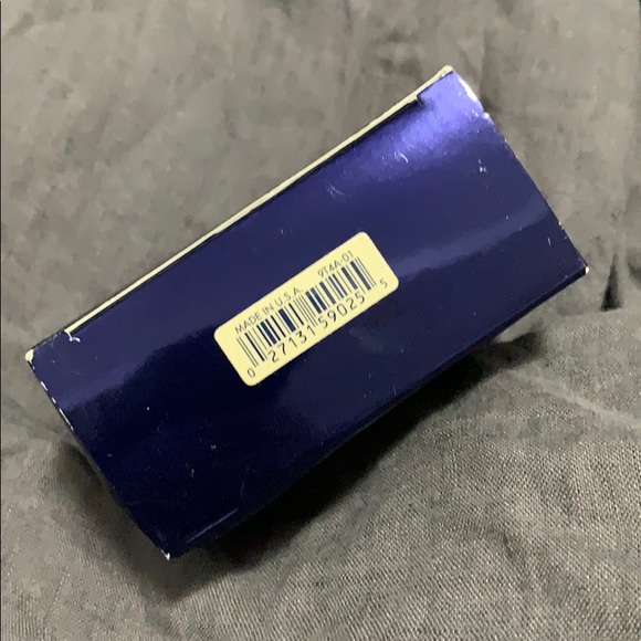 Estée Lauder Lucidity Translucent Powder 01 Light - Picture 3 of 7